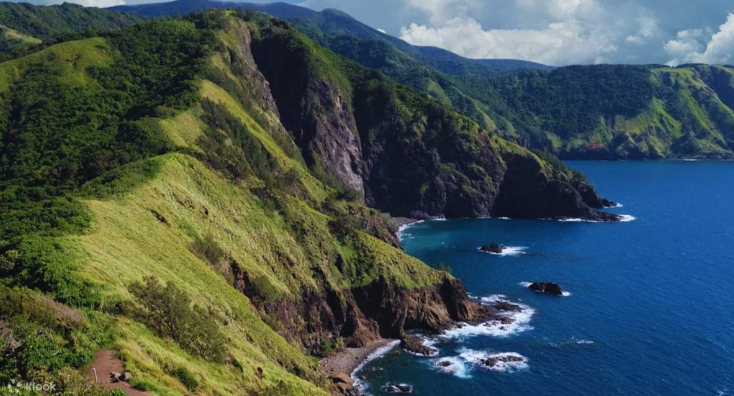 Dingalan Aurora coastal view